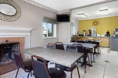 Knights Inn at Cedar City image 21
