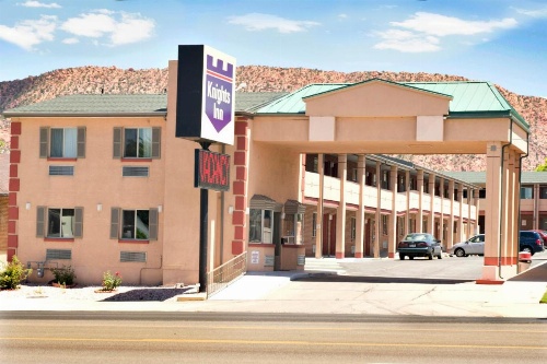 Knights Inn at Cedar City image 5